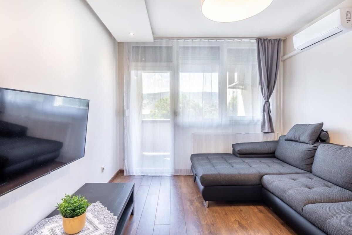 בודפשט Cozy Quiet Apartment With A Balcony מראה חיצוני תמונה