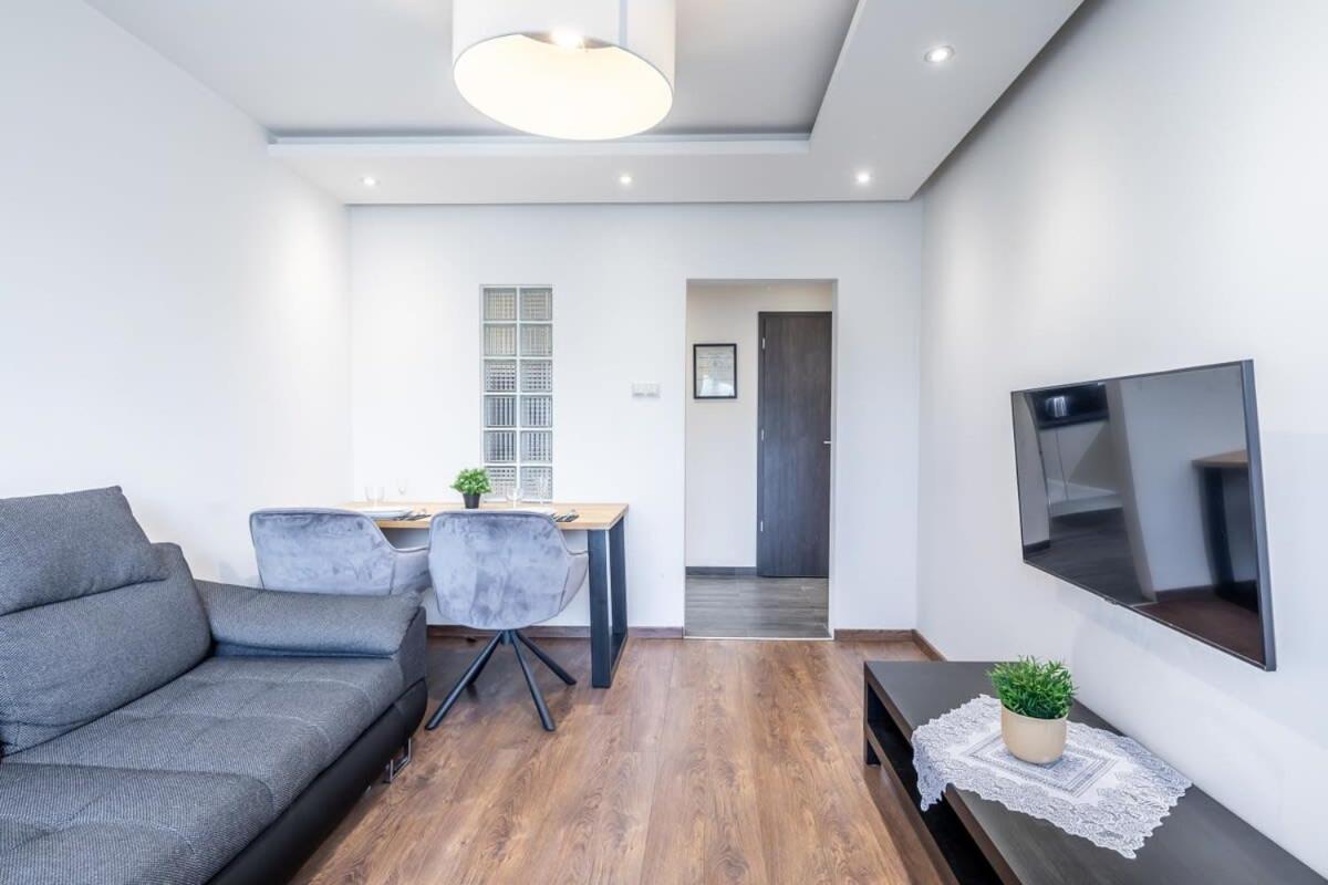 בודפשט Cozy Quiet Apartment With A Balcony מראה חיצוני תמונה